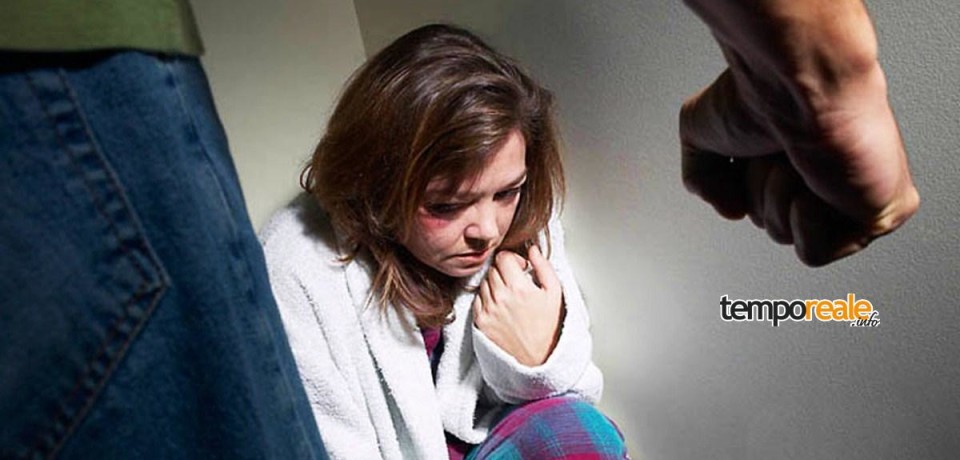 Gaeta / La Scuola “Principe Amedeo” dice “No alla violenza sulla donna”