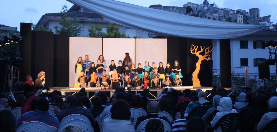 Teatro, una settimana di spettacoli all’Istituto Comprensivo Itri