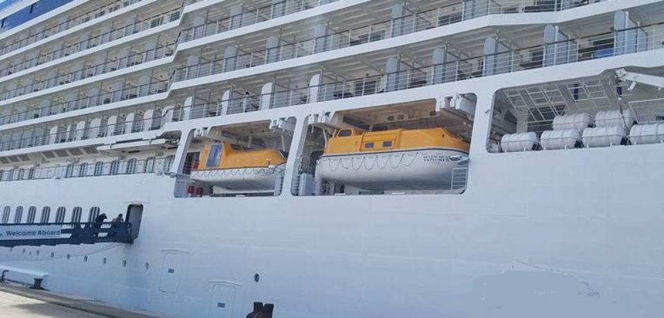 Tappa a Gaeta per la Seven Seas Explorer, nel 2016 nave più lussuosa del mondo
