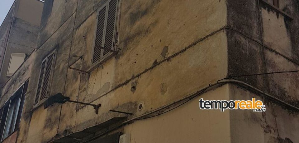 Formia / Il comune mette all’asta alcuni locali fatiscenti ed a rischio crollo (foto e video)