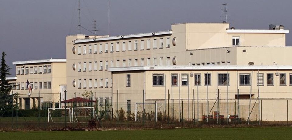 Pestaggio nel carcere di Velletri ai danni di un detenuto, assolti i due agenti