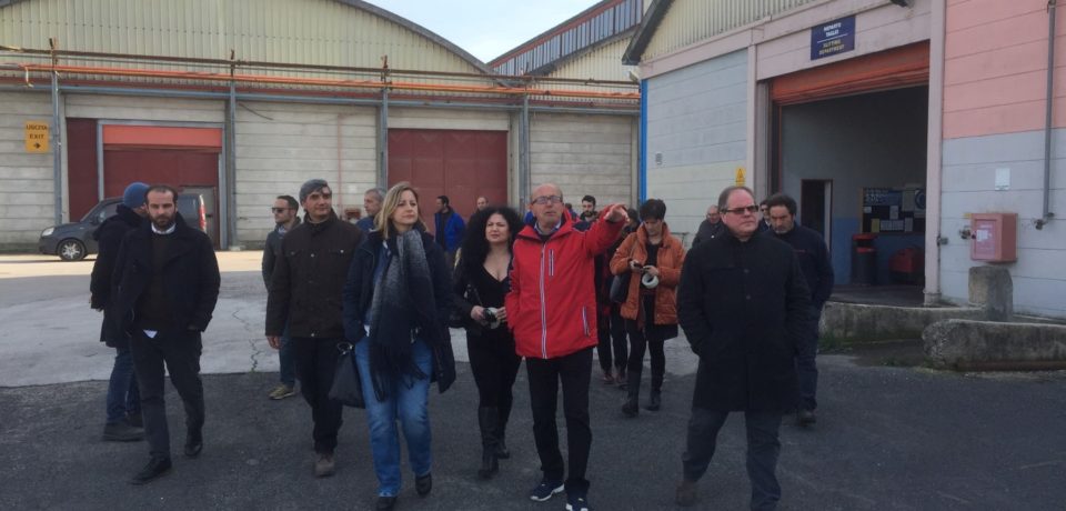 Elezioni Lazio: Roberta Lombardi in visita al Mof e alla Mancoop (video)