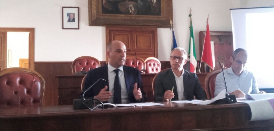 Minturno / Acqualatina, avviati i lavori di risanamento delle reti: 2,4 milioni di investimento (video)