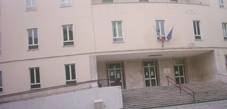 Formia / Via libera alla riqualificazione di due istituti scolastici