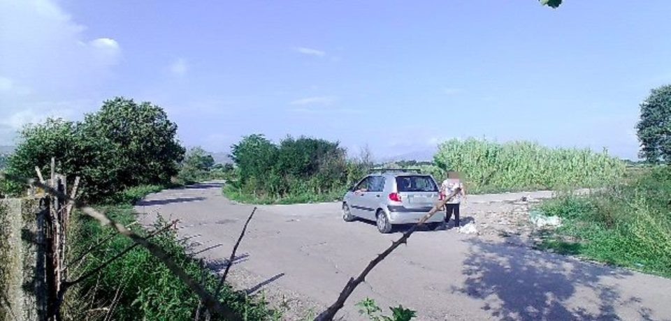 Minturno / Abbandono dei rifiuti, identificati i trasgressori grazie alle foto-trappole