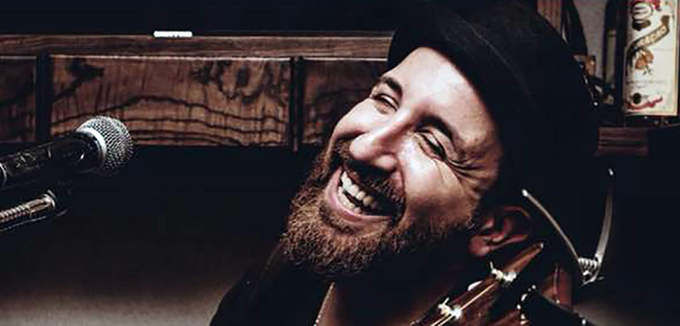 Ventotene / Successo per il concerto di Marco Viccaro sul traghetto Laziomar (video)