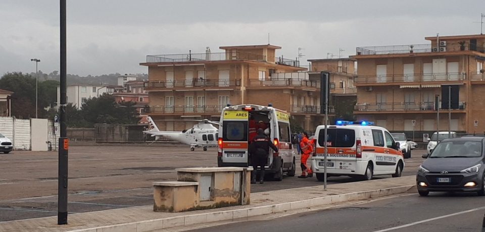 Minturno / Pregiudicato 35enne precipita dal balcone