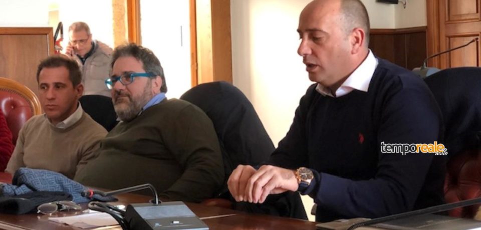 “Minturno è finalmente un paese normale”: conferenza di fine anno del sindaco Stefanelli (video)
