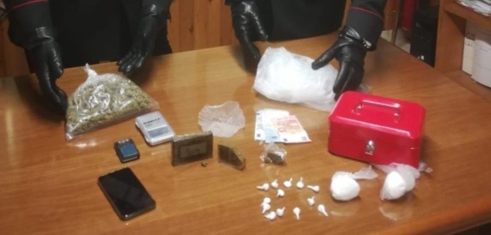 Fondi / Spaccio di cocaina, due arresti