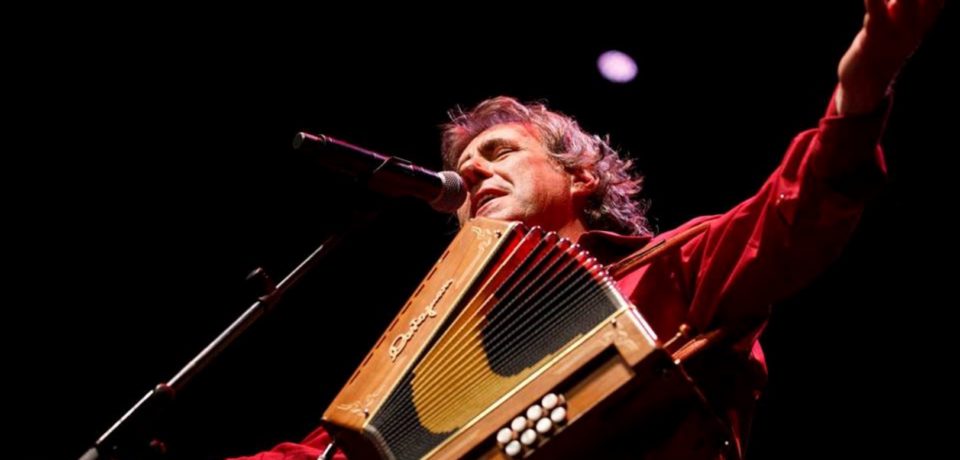 Formia / Ambrogio Sparagna insieme a Peppe Servillo per il Concerto della Pace a Betlemme