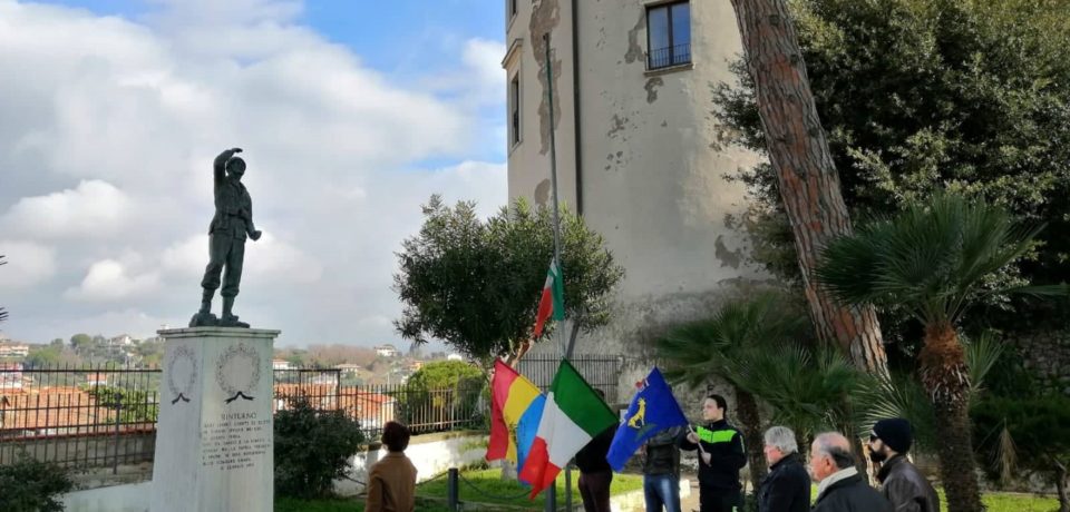 Minturno / CasaPound ricorda i martiri delle foibe alla villa comunale
