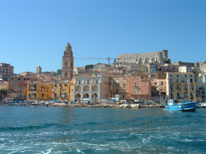 Gaeta_medievale_vista_dal_mare