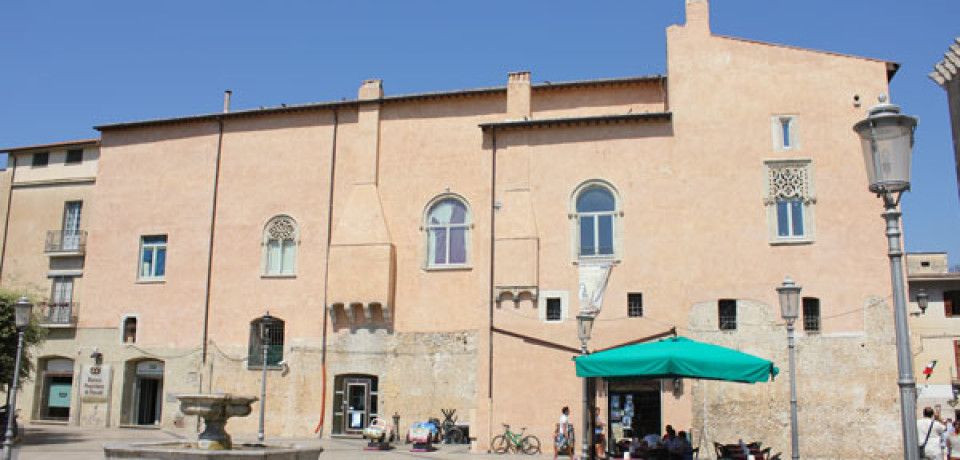 Fondi / Cerimonia della IV edizione del Premio “Persona dell’Anno”