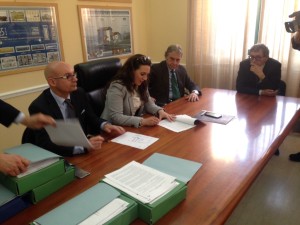 firma accordo programma (Medium)