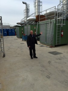il Sindaco nella nuova centrale elettrica (Medium)