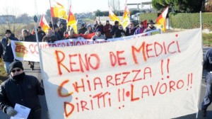 reno de medici protesta