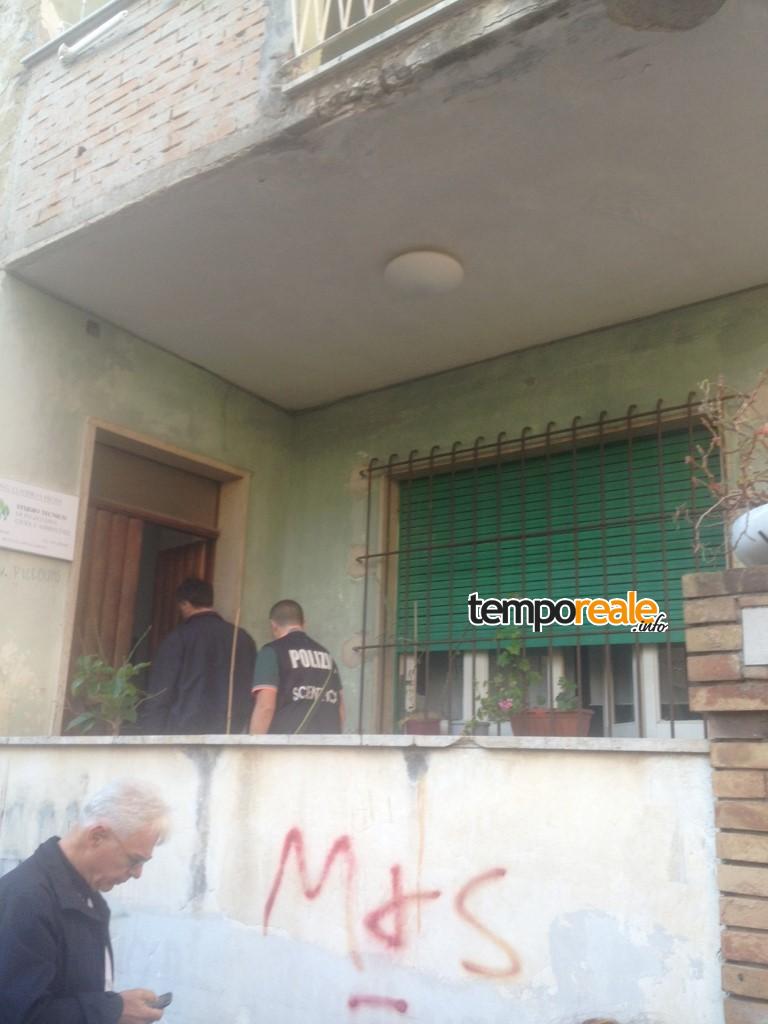 La polizia scientifica sul luogo dell'omicidio
