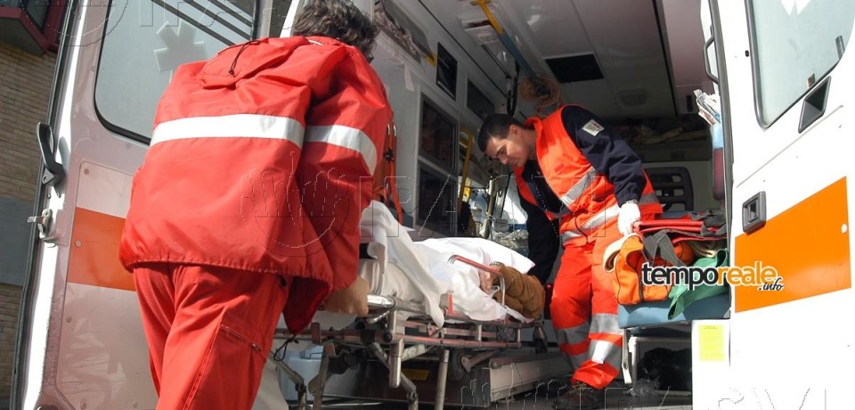Minturno / Ubriaco e senza patente, si scontra con una moto e fugge: 44enne arrestato