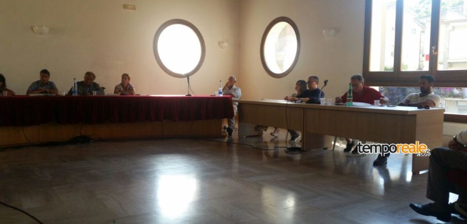 Itri / Le opposizioni costringono al passo indietro il consigliere Punzo e l’assessore Colucci