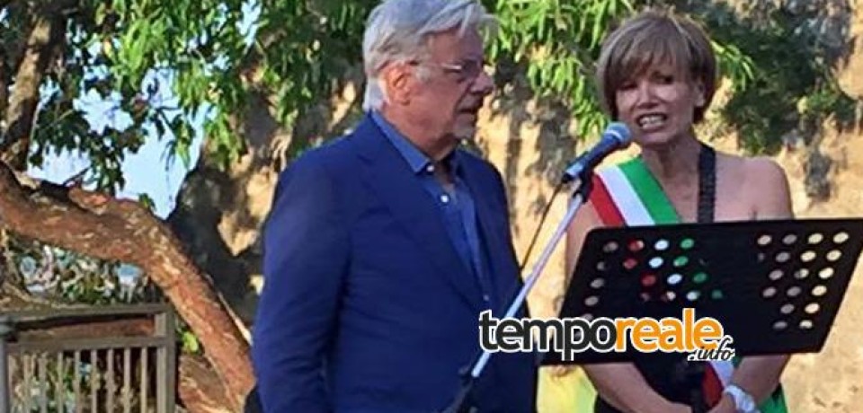 Pico rende omaggio a Tommaso Landolfi e premia Giancarlo Giannini, successo per l’evento