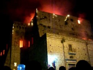 incendio del castello sagra delle regne