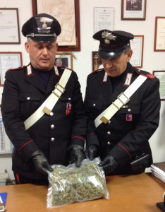 droga carabinieri scauri 1