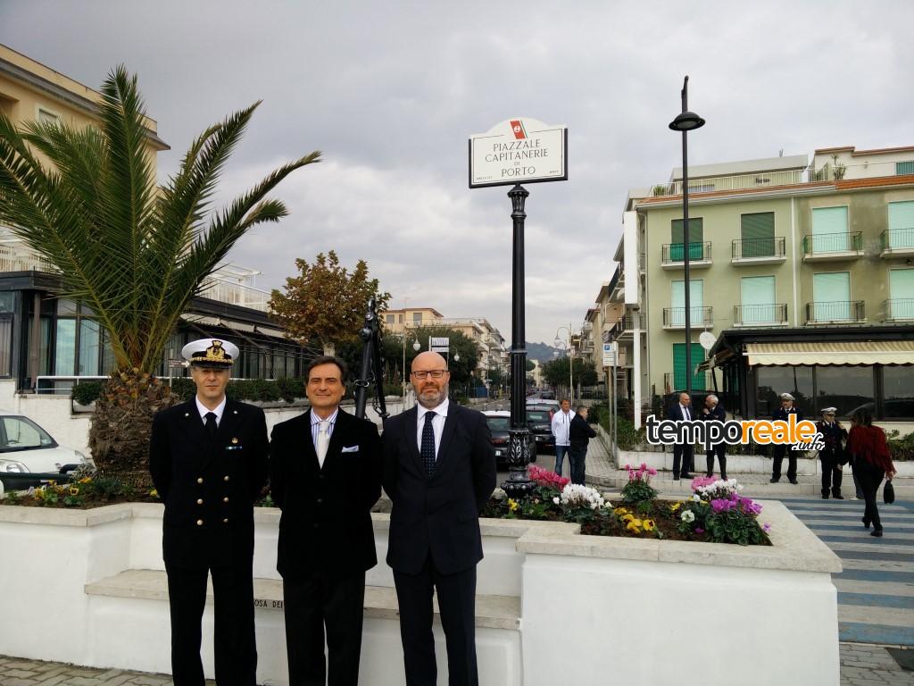 Da sinistra: il Capo del Compartimento marittimo di Gaeta, Alberto Mèoli, i l Prefetto di Latina Pier Luigi Faloni e il Commissario Prefettizio Bruno Strati