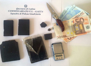polizia gaeta droga 2