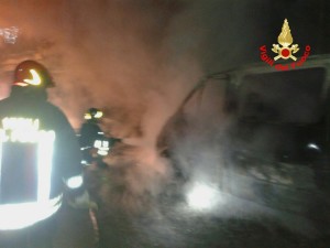 sezze auto bruciate 2