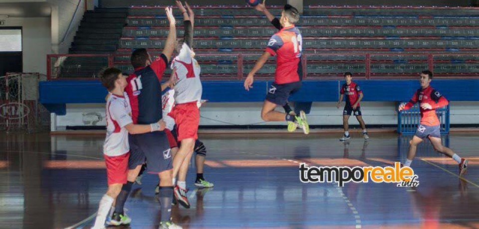 Handball / Noci… indigeste per l’HC Banca Popolare di Fondi sconfitti per 30 a 22