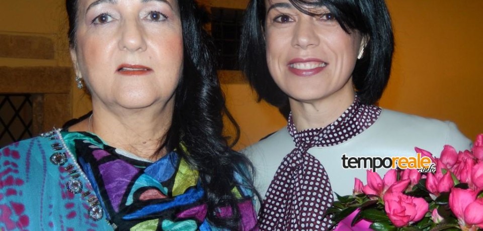 Fondi / Grande successo per il vernissage “Aquarela” delle artiste brasiliane Pretta Fiore e Nane Ropelato