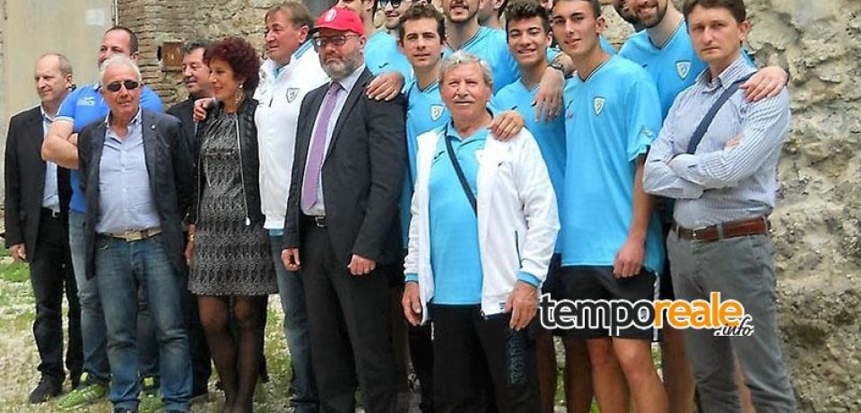 Minturno / Il Basket Scauri riceve un encomio solenne dal commissario prefettizio Bruno Strati