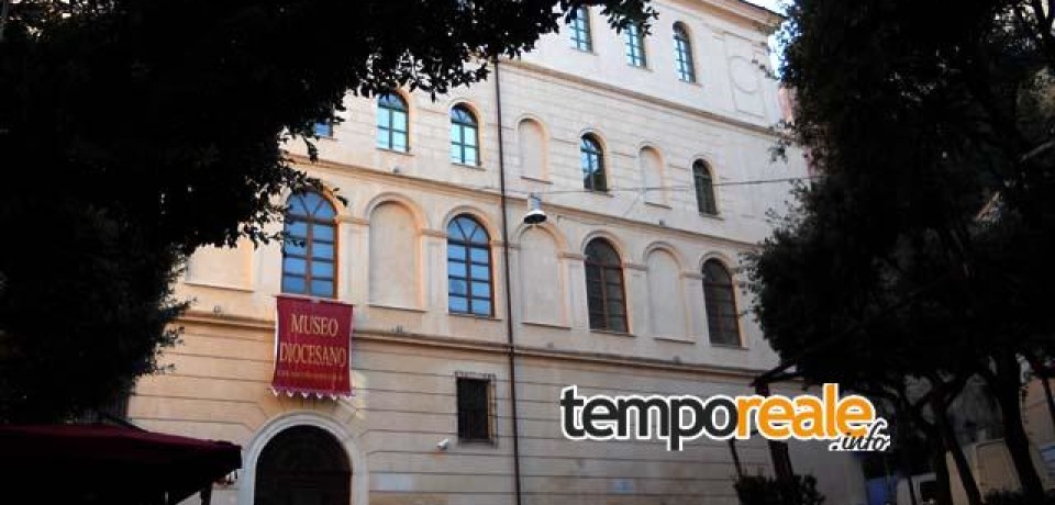 Gaeta / “Sotto il sole d’Italia”, la mostra fotografica di Antonella di Schino al Museo Diocesano