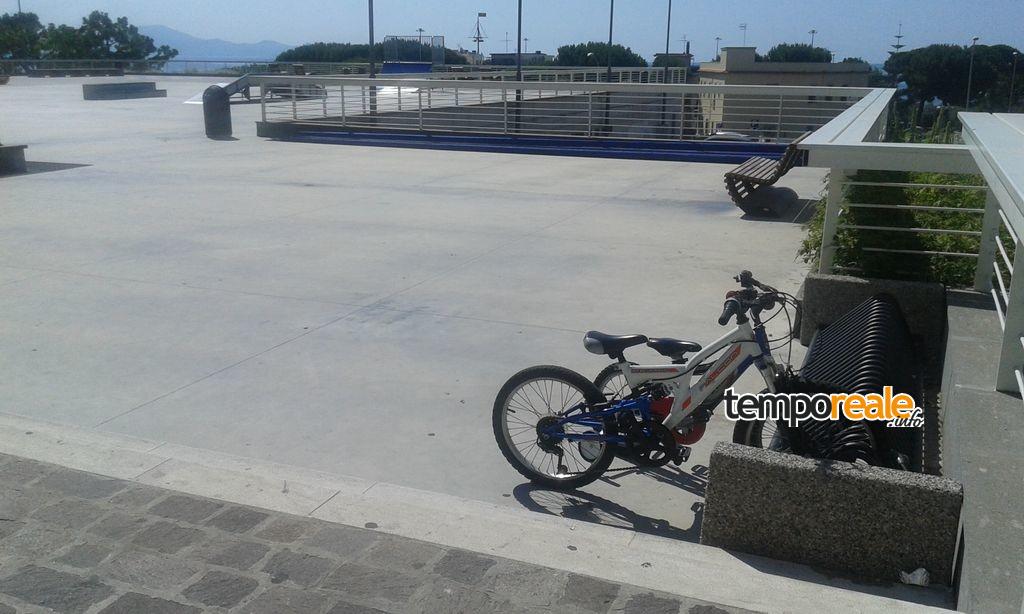 rastrelliera piazza Aldo Moro
