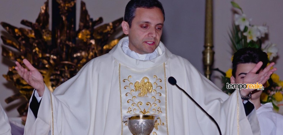 Stalker di Don Luca Macera crea scompiglio in chiesa: di nuovo denunciata e allontanata