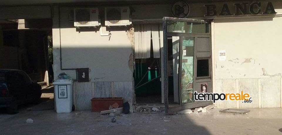 San Giorgio a Liri / Smurato il bancomat, indagini in corso