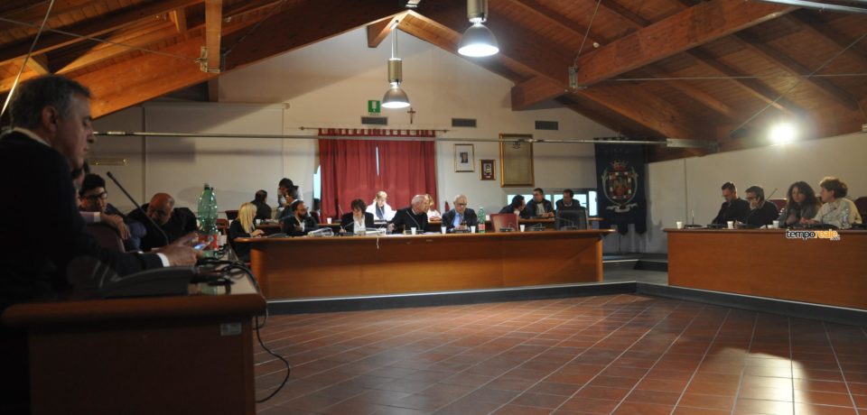 Formia / La minoranza chiede la convocazione del consiglio comunale per le commissioni consiliari