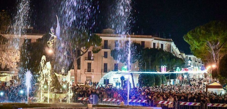 Gaeta / Crisi idrica, i cittadini si riuniscono attorno alla fontana di San Francesco