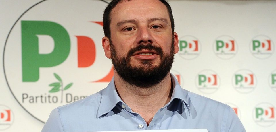 Minturno / Presentazione del libro “Disinformazia” di Francesco Nicodemo