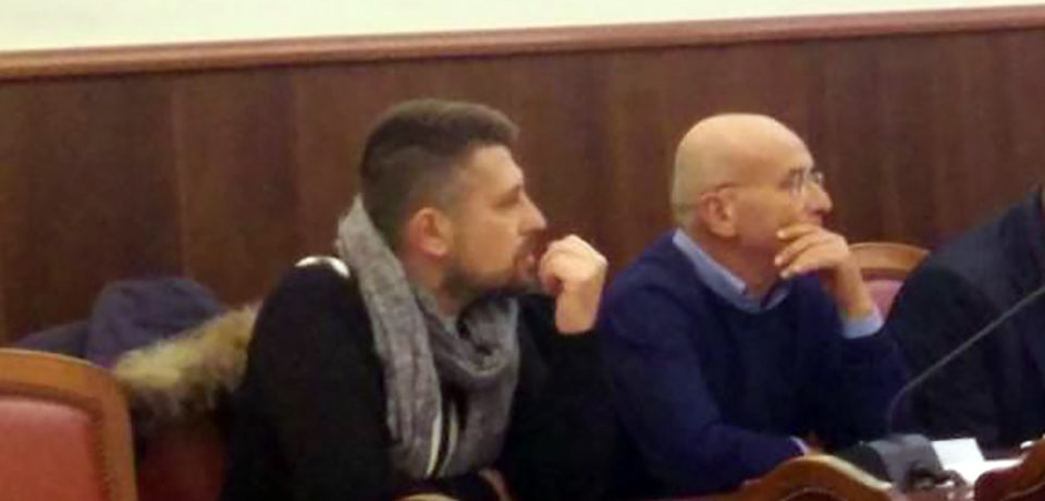 Minturno / Devolvere il gettone di presenza al Carnevale: la proposta dei consiglieri Fedele e Larocca