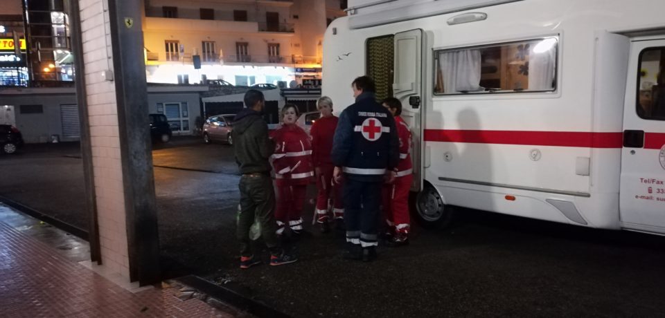 Formia / Emergenza freddo, Cri potenzia il rifugio e programma uscite con il camper