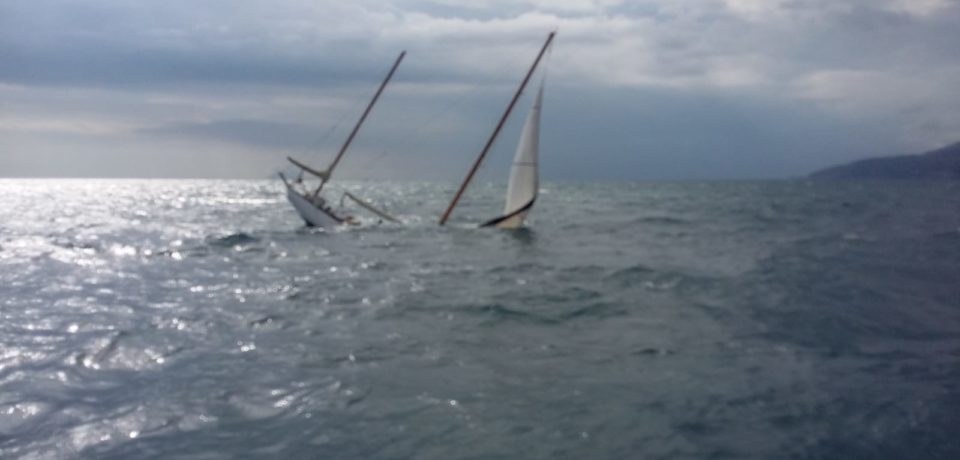Gaeta / Affondata un’imbarcazione a vela, salvati due naufraghi