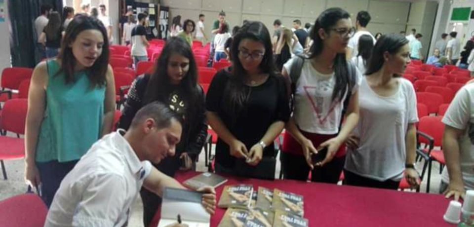 Successo per la versione digitale del romanzo “Figli dello stesso fango” di Daniele Amitrano