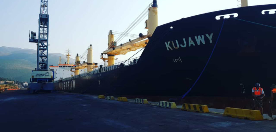 Porto di Gaeta leader nelle biomasse di puro legno vergine con Intergroup
