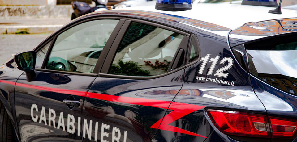 Gaeta / Marijuana e hashish in casa di una donna: 38enne denunciata