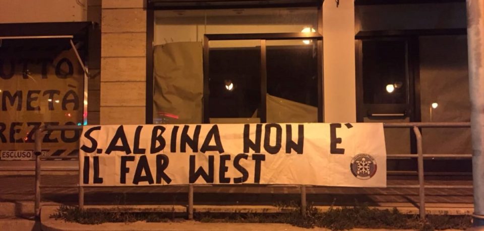 Scauri / “Sant’Albina non è il Far West”: lo striscione di protesta di Casapound