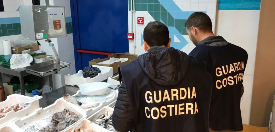 Gaeta / Controlli sulla filiera della pesca: sanzioni a ristoranti e pescherie