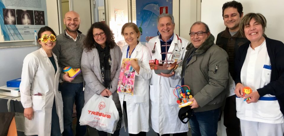 Formia / M5S consegna giocattoli al reparto di pediatria dell’Ospedale “Dono Svizzero” (video)