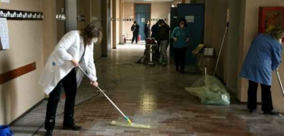 Sbloccato l’appalto per le pulizie nelle scuole di Latina e Frosinone