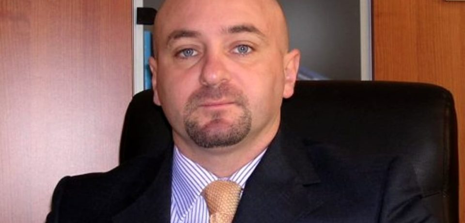 Minturno / Comandante dei vigili urbani sospeso dal servizio, scoppia il caso